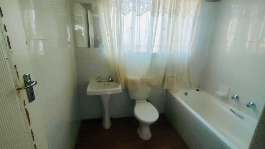 1 Bedroom Property for Sale in Uitsig Free State